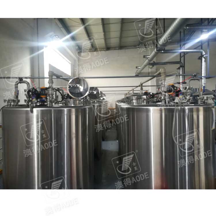 不鏽(xiù)鋼儲罐