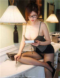 罗曼蒂克的消亡史车里是多少分钟/一女多男3根一起进黄文